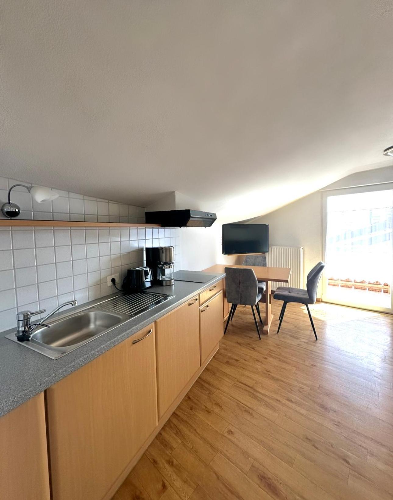 Garni Hotel Dorothea Tirolo Dış mekan fotoğraf